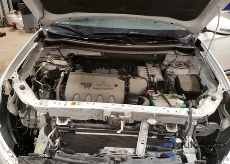 2020 Mitsubishi Outlander Se z USA, uszkodzony, nr VIN JA4AZ3A31LZ024063